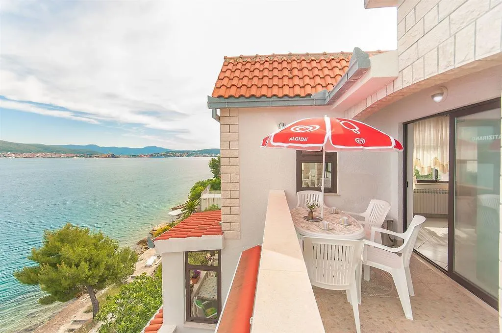 Apartments Natasa تروغير كرواتيا