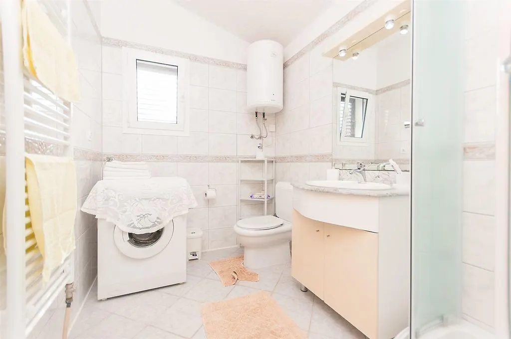 Apartments Natasa تروغير كرواتيا